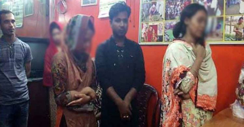 তিন বোনের এক স্বামী