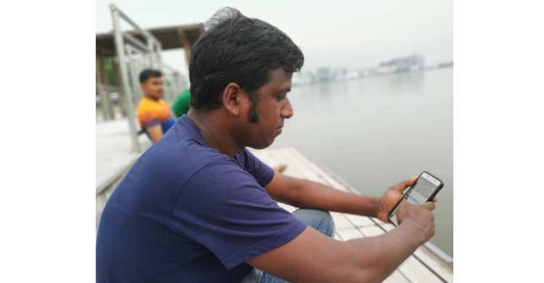প্রবাসে অন্তর্দহনে ছারখার হওয়ার একদিন