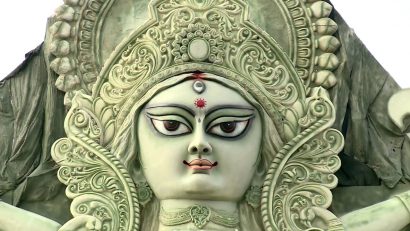 হিন্দু ধর্মাবলম্বীদের সবচেয়ে বড় উৎসব শারদীয় দুর্গাপূজা