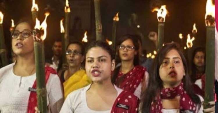 আমিও মুসলিম হয়ে যাব প্রতিবাদে ভারতের আমলারা