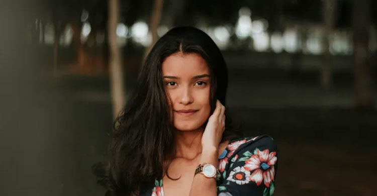 সুখি হতে সিঙ্গেল থাকুন, বলছে সমীক্ষা