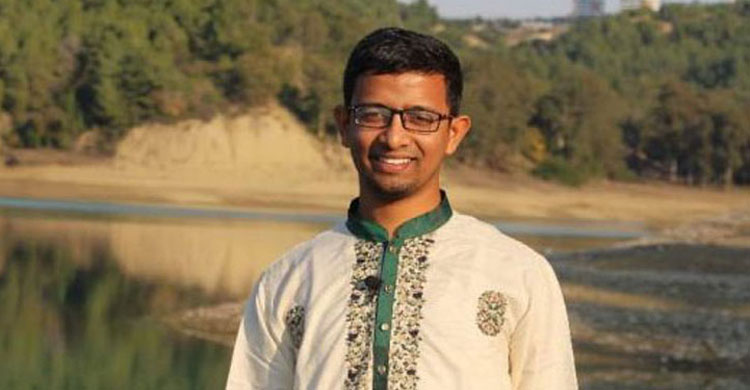 আন্তর্জাতিক কিরাত প্রতিযোগিতায় স্বর্ণপদক পেলেন হাসান