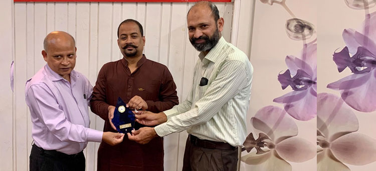 সিডনিতে নবধারা নিউজের উদ্যোগে সম্মাননা পেলেন সম্পাদক নোমান শামীম
