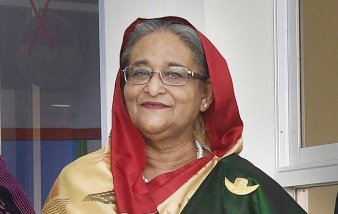 ‘প্রধানমন্ত্রী স্বর্ণপদক’ পেলেন ১৭২ শিক্ষার্থী