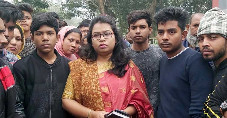 টাকা নিয়ে জমা দেননি শিক্ষক, ৮ শিক্ষার্থীর এসএসসি পরীক্ষা শেষ!