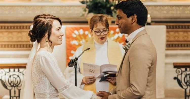 করোনা: হাসপাতালেই বিয়ে ডাক্তার আর নার্সের