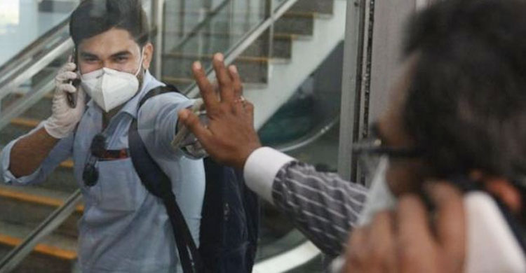 করোনায় আক্রান্ত মনে হলে কী করবেন, কোথায় যাবেন?