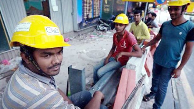 দাসত্বের জীবন থেকে বাঁচার আকুতি পরবাসীদের