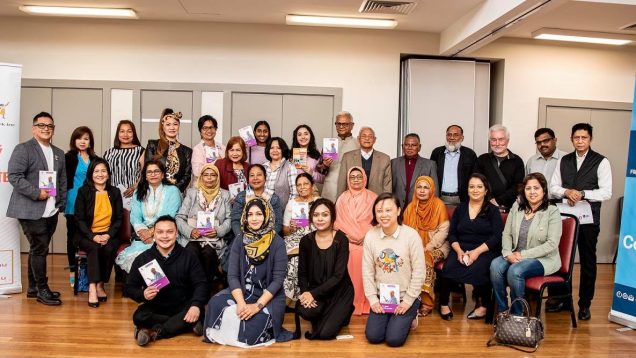 SENIOR AUSRALIANS LEARN TO ‘GET ONLINE’